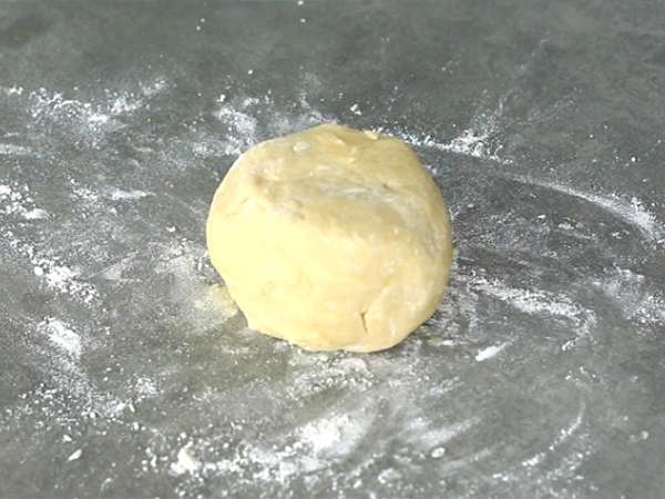 Roti pendek Molang Halloween - Persiapan langkah 2