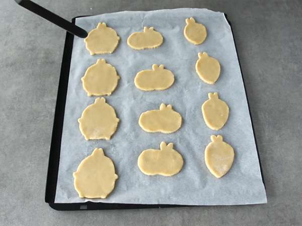 Roti pendek Molang Halloween - Persiapan langkah 4