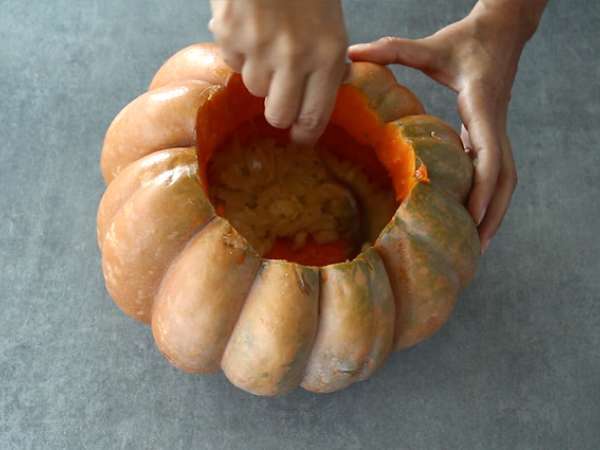 Labu dengan udang - Camarão na moranga Brasil - Persiapan langkah 3