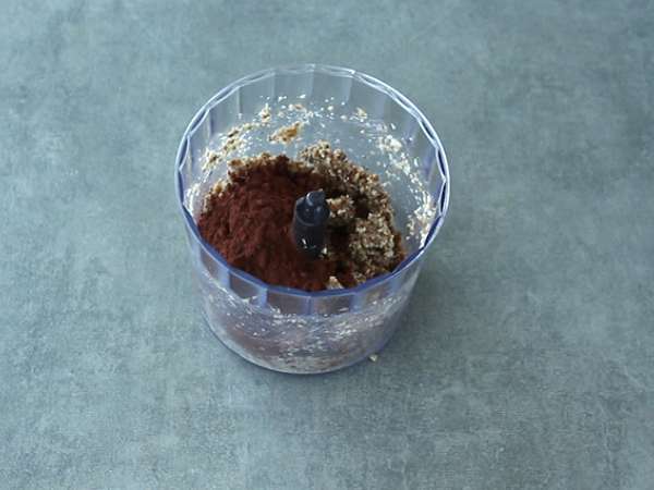 Bola energi dengan kurma - Persiapan langkah 3