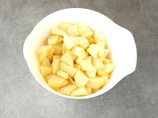 Kue apel, kenari, dan kayu manis - Persiapan langkah 1