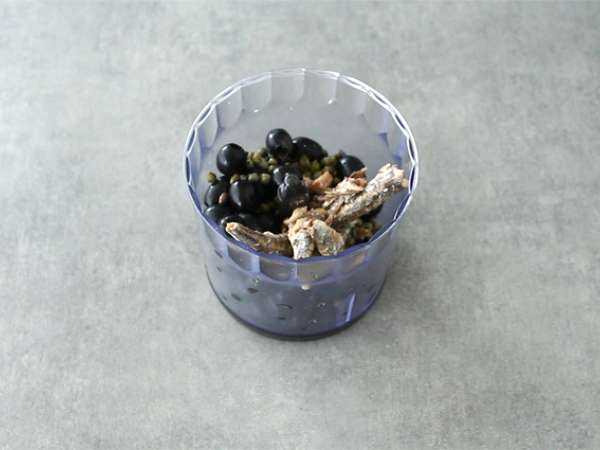 Kue puff dengan tapenade buatan sendiri - Persiapan langkah 1