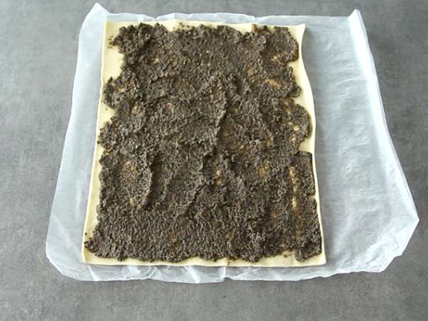 Kue puff dengan tapenade buatan sendiri - Persiapan langkah 3