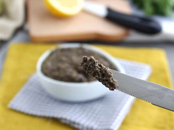 Tapenade cepat dengan buah zaitun hitam - Persiapan langkah 3