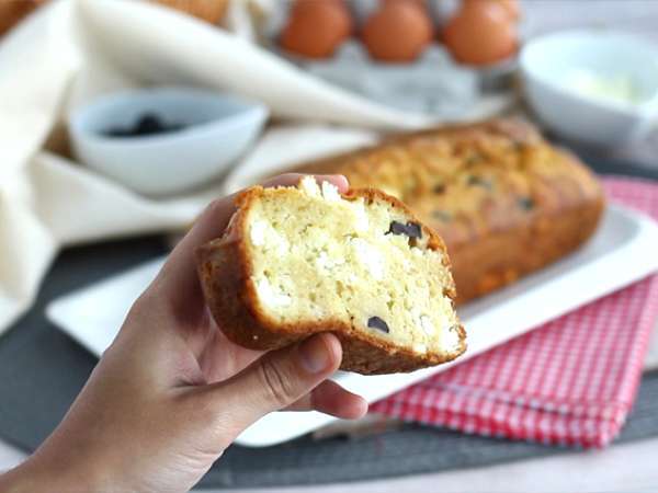 Kue zaitun hitam dan feta - Persiapan langkah 4