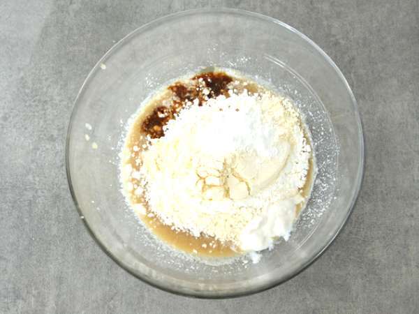 Kue yoghurt kedelai dengan saus apel (vegan dan bebas gluten) - Persiapan langkah 2