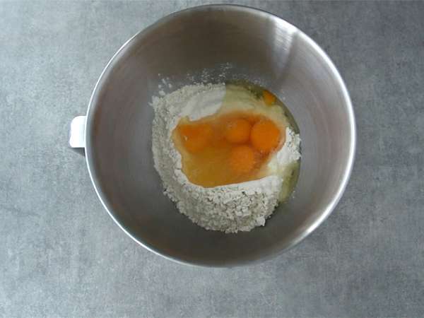 Crepes marmer vanila dan cokelat - Persiapan langkah 1