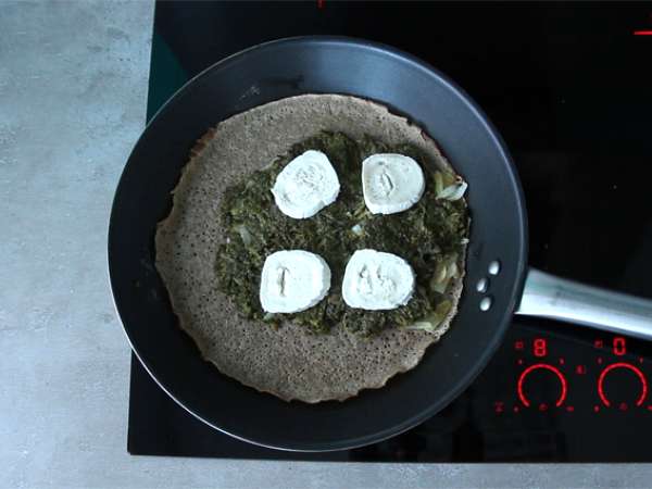 Galette keju kambing dan bayam - Persiapan langkah 2