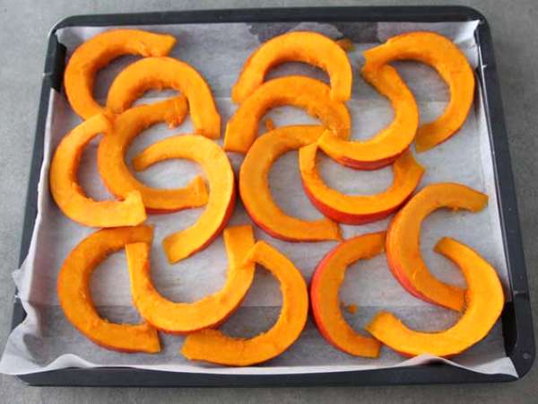 Labu dan buncis panggang, rosemary, keju feta - Persiapan langkah 3