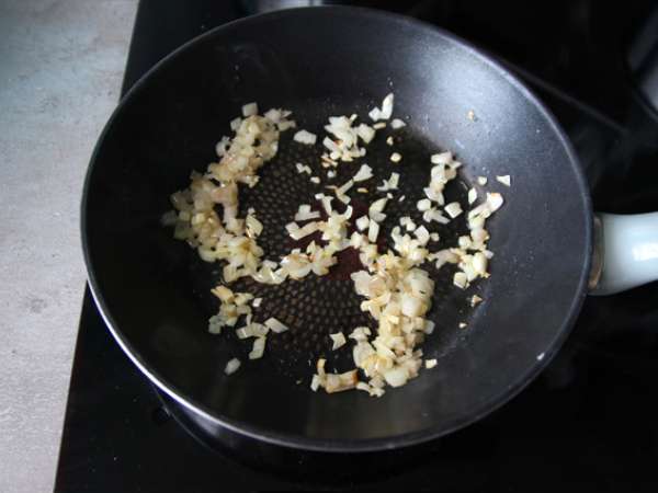 Tagliatelle dengan salmon asap dan adas manis - Persiapan langkah 2