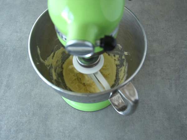 Alfajores - Roti pendek Argentina dengan selai susu dan kelapa - Persiapan langkah 2