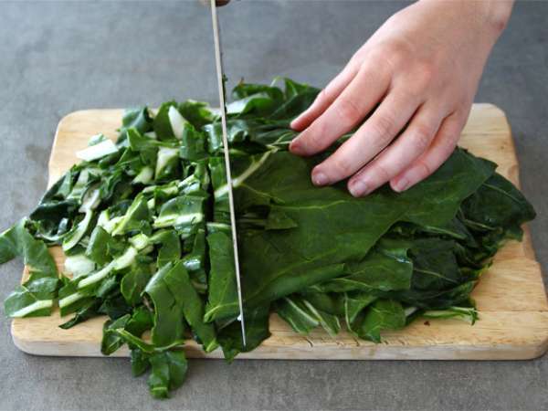 Swiss chard dan tart keju parut - Persiapan langkah 1
