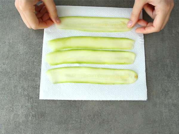 Lasagna cukini dan bayam - Persiapan langkah 1