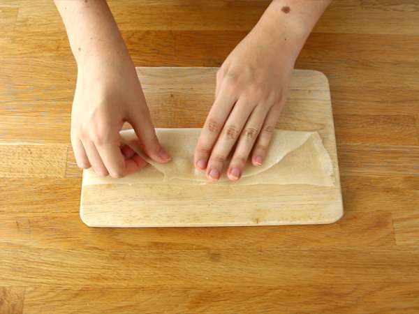 Samoussas apel dan kayu manis - Persiapan langkah 2