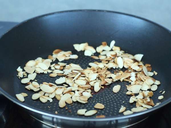 Aprikot clafoutis - Persiapan langkah 1