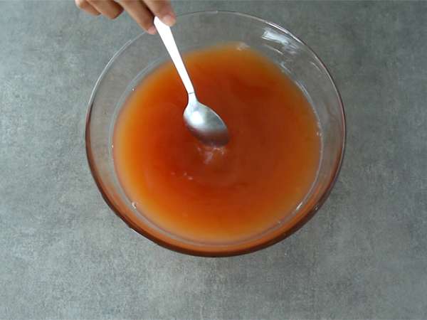 Sangria merah muda dengan anggur rosé - Persiapan langkah 1