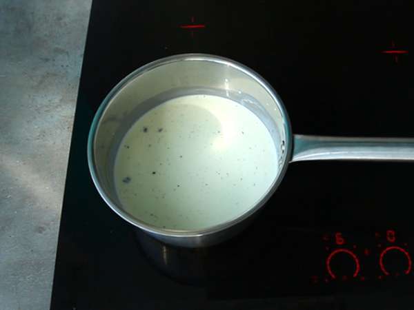 Panna cotta vanila dengan coulis aprikot - Persiapan langkah 1