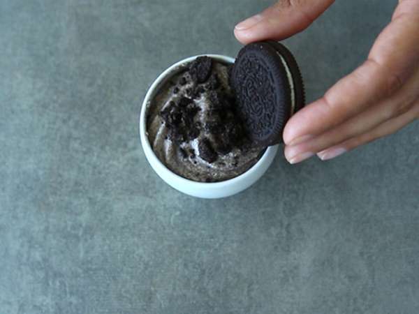 Mousse biskuit Oreo - Persiapan langkah 3