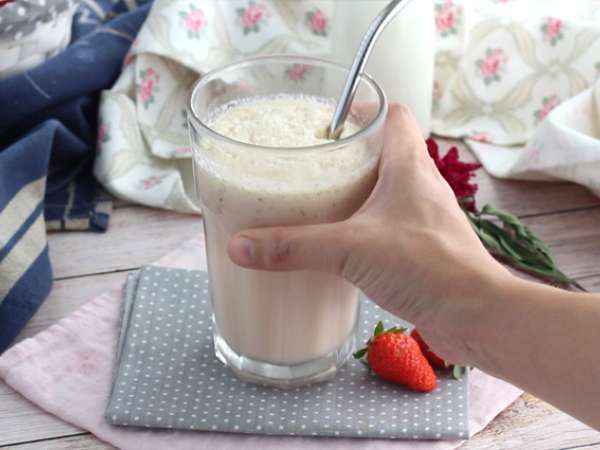 Milkshake stroberi dan vanila - Persiapan langkah 3