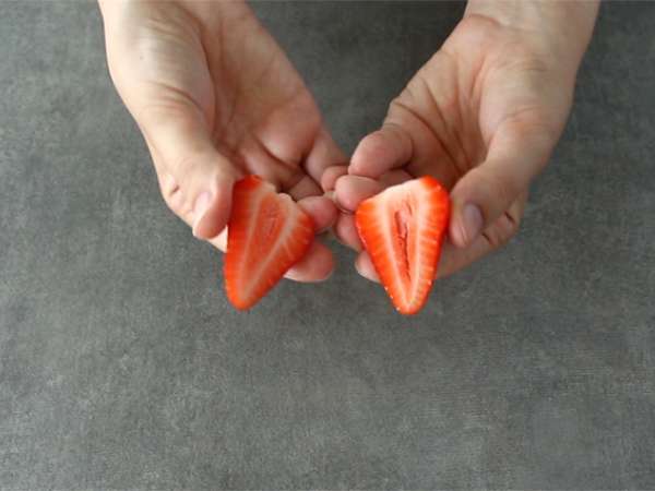 Milkshake raspberry dan stroberi - Persiapan langkah 1