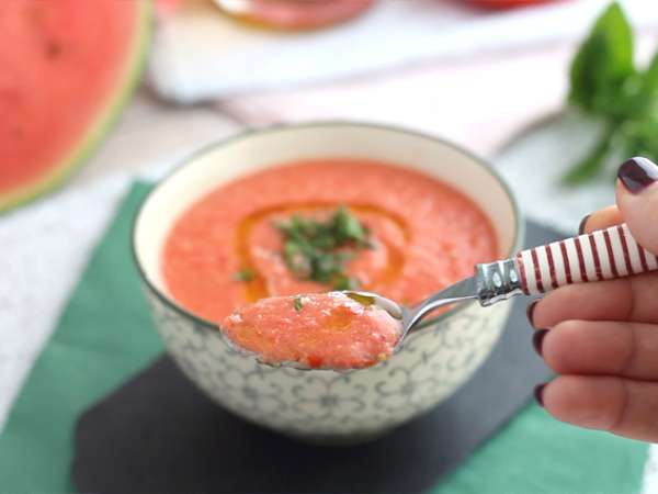 Sup semangka dan tomat dingin - Persiapan langkah 3