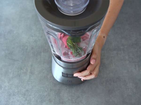 Milkshake raspberry dan mint vegan - Persiapan langkah 2