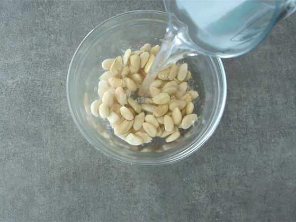 Susu almond buatan sendiri - Persiapan langkah 1