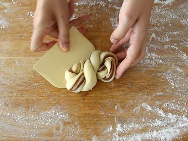 Roti yang dikepang dengan Nutella - Persiapan langkah 5