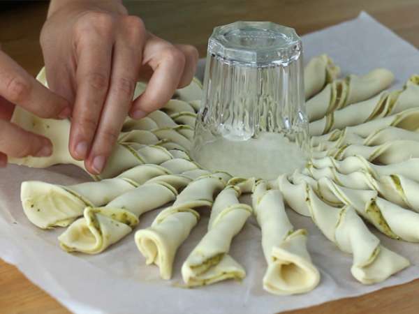 Kue puff pesto - Persiapan langkah 3