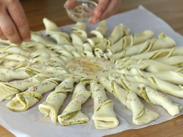 Kue puff pesto - Persiapan langkah 4