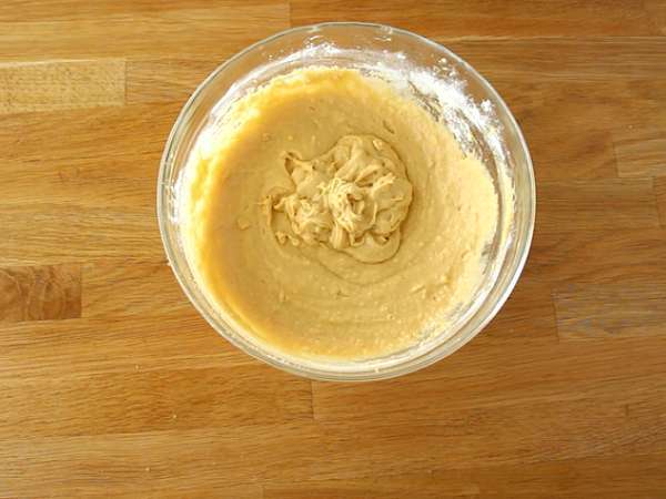 Kue terbalik Mirabelle dan almond - Persiapan langkah 4