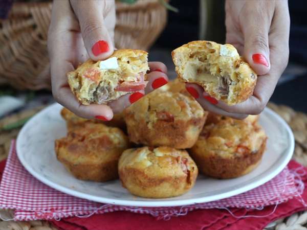 Muffin tuna, tomat, dan feta - Persiapan langkah 5