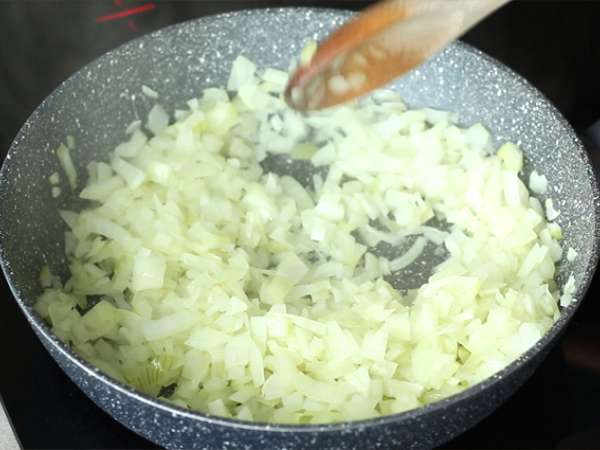 Mudah Chakchouka - Persiapan langkah 2