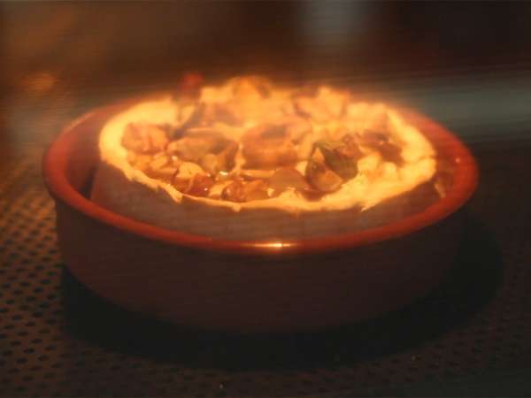Camembert panggang oven dengan madu dan kenari - Persiapan langkah 3