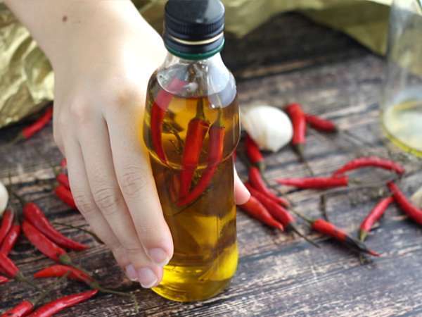 Minyak panas untuk pizza buatan sendiri - Persiapan langkah 3