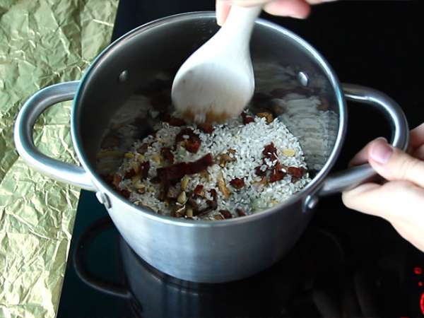 Kit risotto jamur dan tomat kering matahari - Persiapan langkah 3