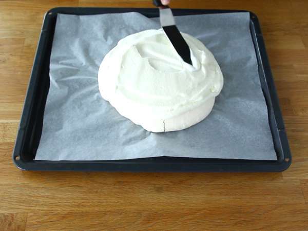 Pavlova buah eksotis yang mudah - Persiapan langkah 4