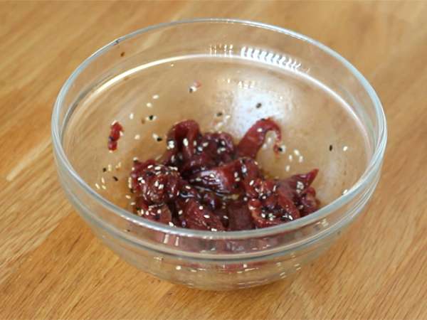 Lumpia - daging sapi yang diasinkan - Persiapan langkah 1