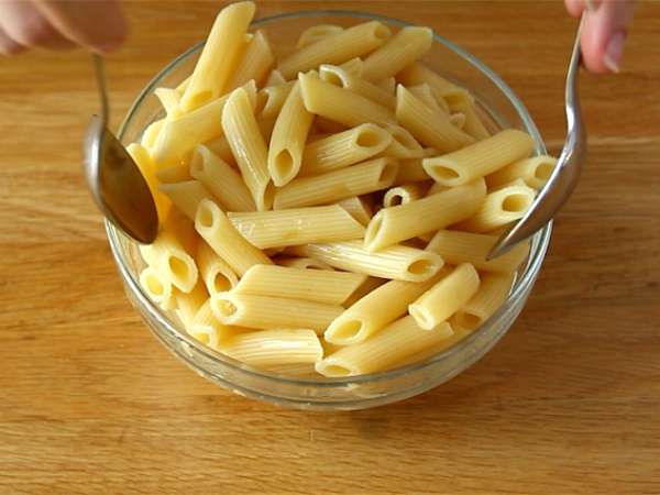 Ham dan keju pasta gratin - Persiapan langkah 1