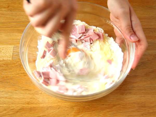 Ham dan keju pasta gratin - Persiapan langkah 2