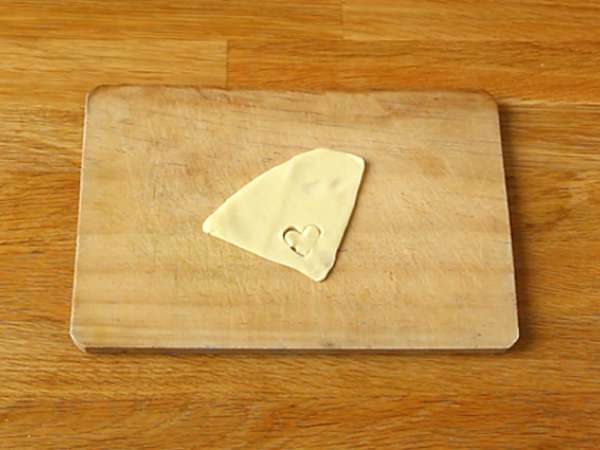 Amplop cinta untuk Hari Valentine - Persiapan langkah 2