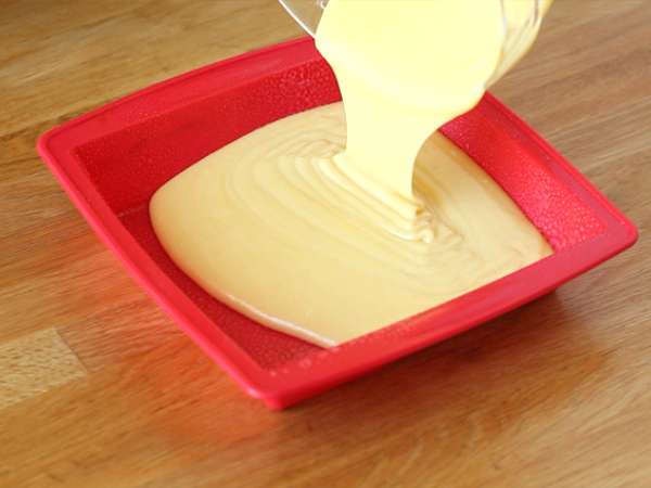 Kue bolu yoghurt dalam microwave dalam 10 menit. - Persiapan langkah 2