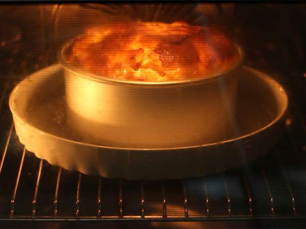 Puding apel dan karamel dengan croissant - Persiapan langkah 7