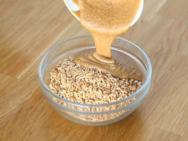 Sereal sereal beras kembung dengan kacang tanah - Persiapan langkah 5