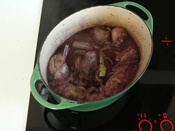 Coq au vin - Persiapan langkah 4