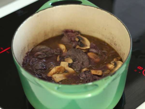 Coq au vin - Persiapan langkah 5