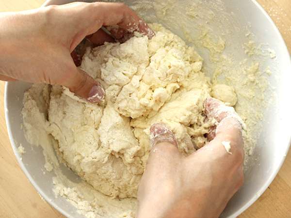 Roti ekspres, tanpa ragi, tanpa adonan, tanpa waktu istirahat - Persiapan langkah 3