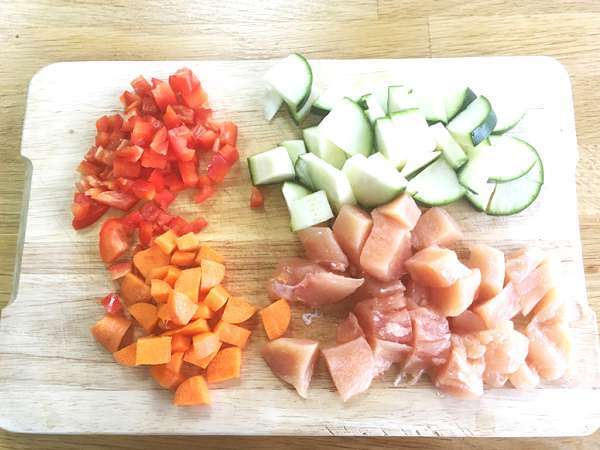 Quinoa dengan sayuran dan ayam - Persiapan langkah 1