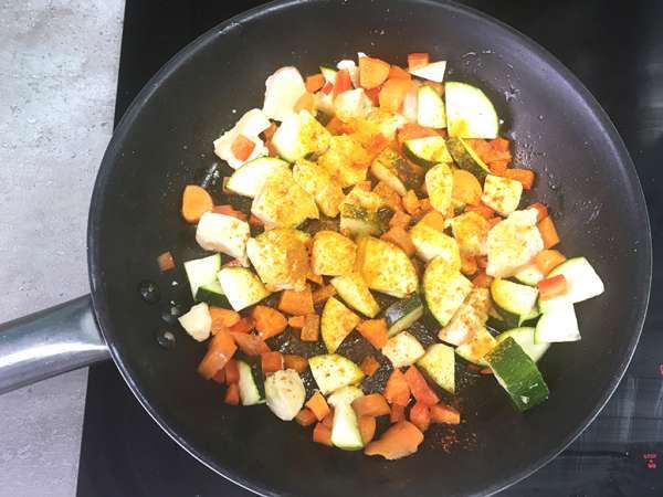 Quinoa dengan sayuran dan ayam - Persiapan langkah 2