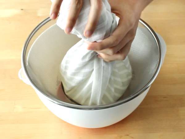 Keju krim buatan sendiri (tipe Philadelphia) dengan 2 bahan - Persiapan langkah 4